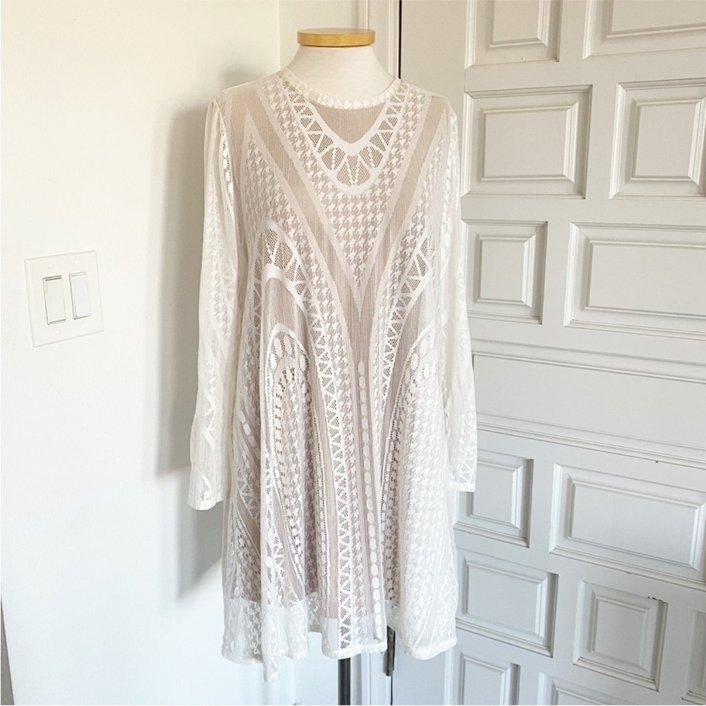 BCBGMaxAzria Natyly Cream White Ivory Lace Shift Dress Long Sleeve Size Medium